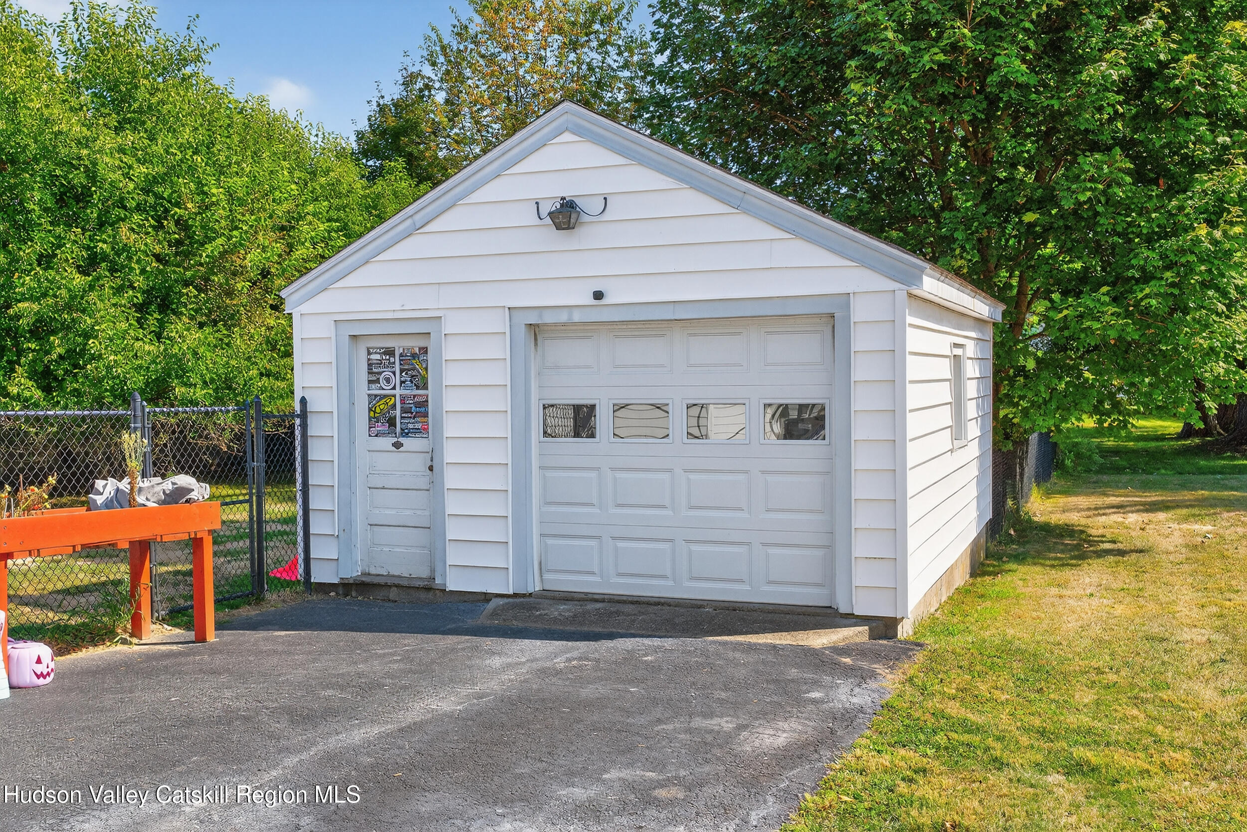 9 Koeppel Ave Avenue