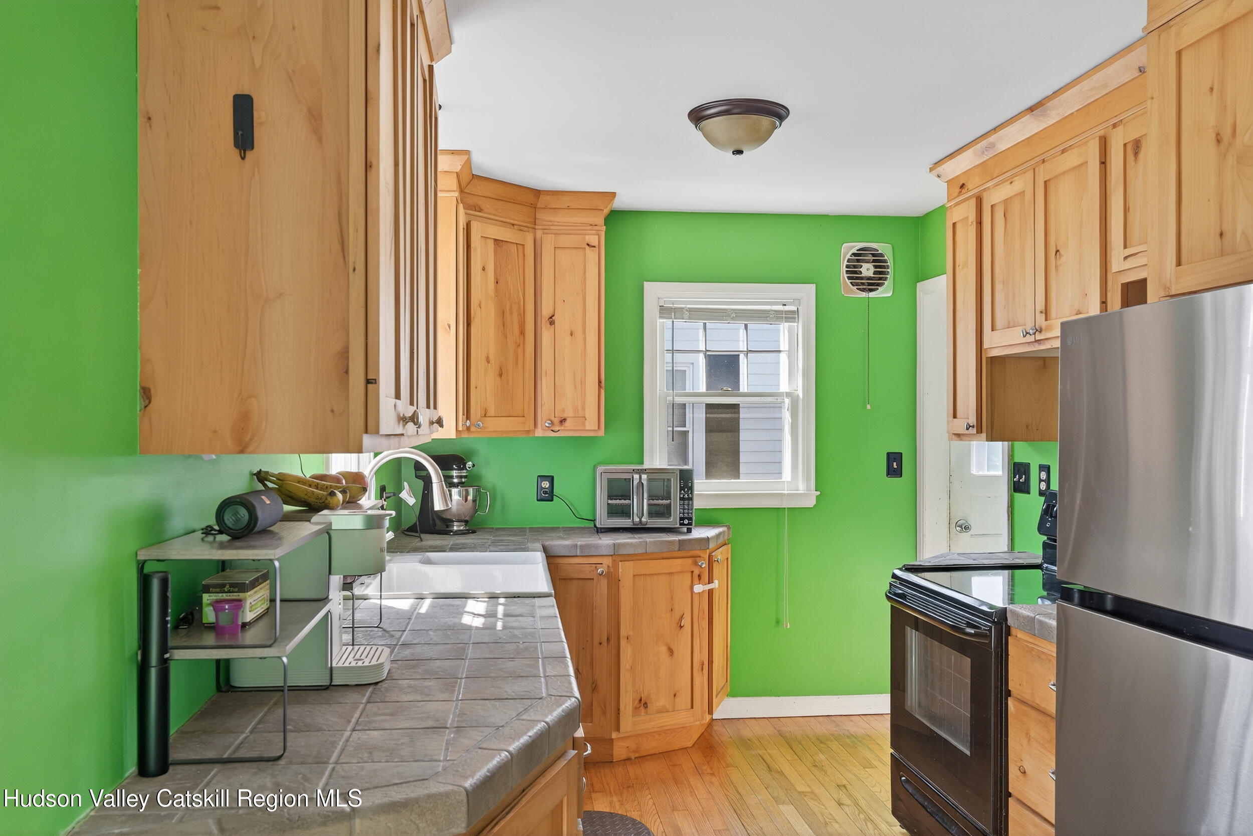 9 Koeppel Ave Avenue