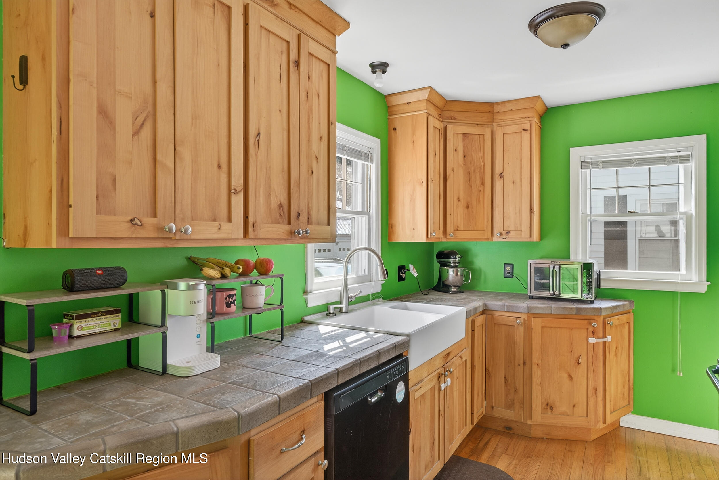 9 Koeppel Ave Avenue