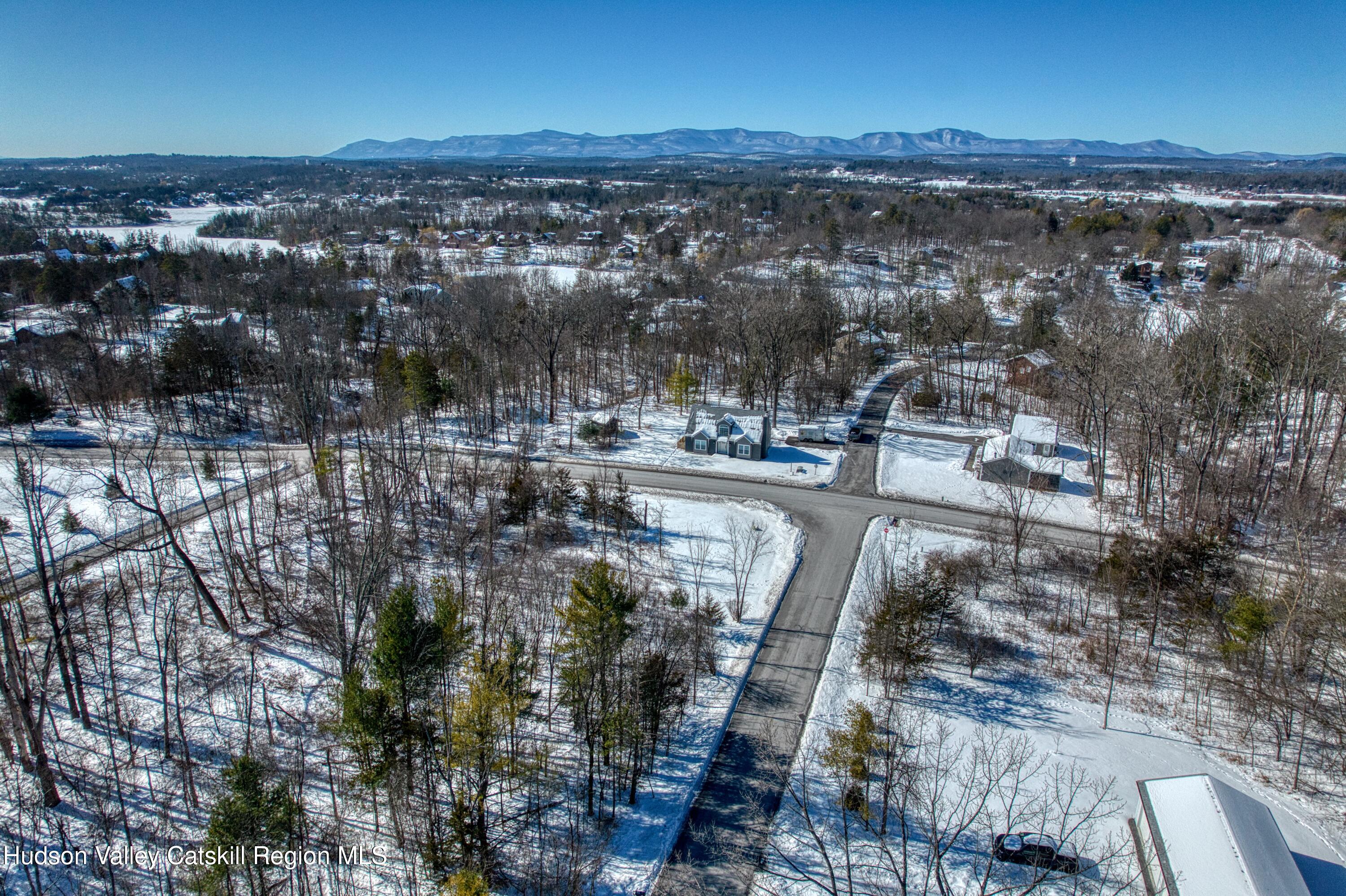 327 Tommy Trail