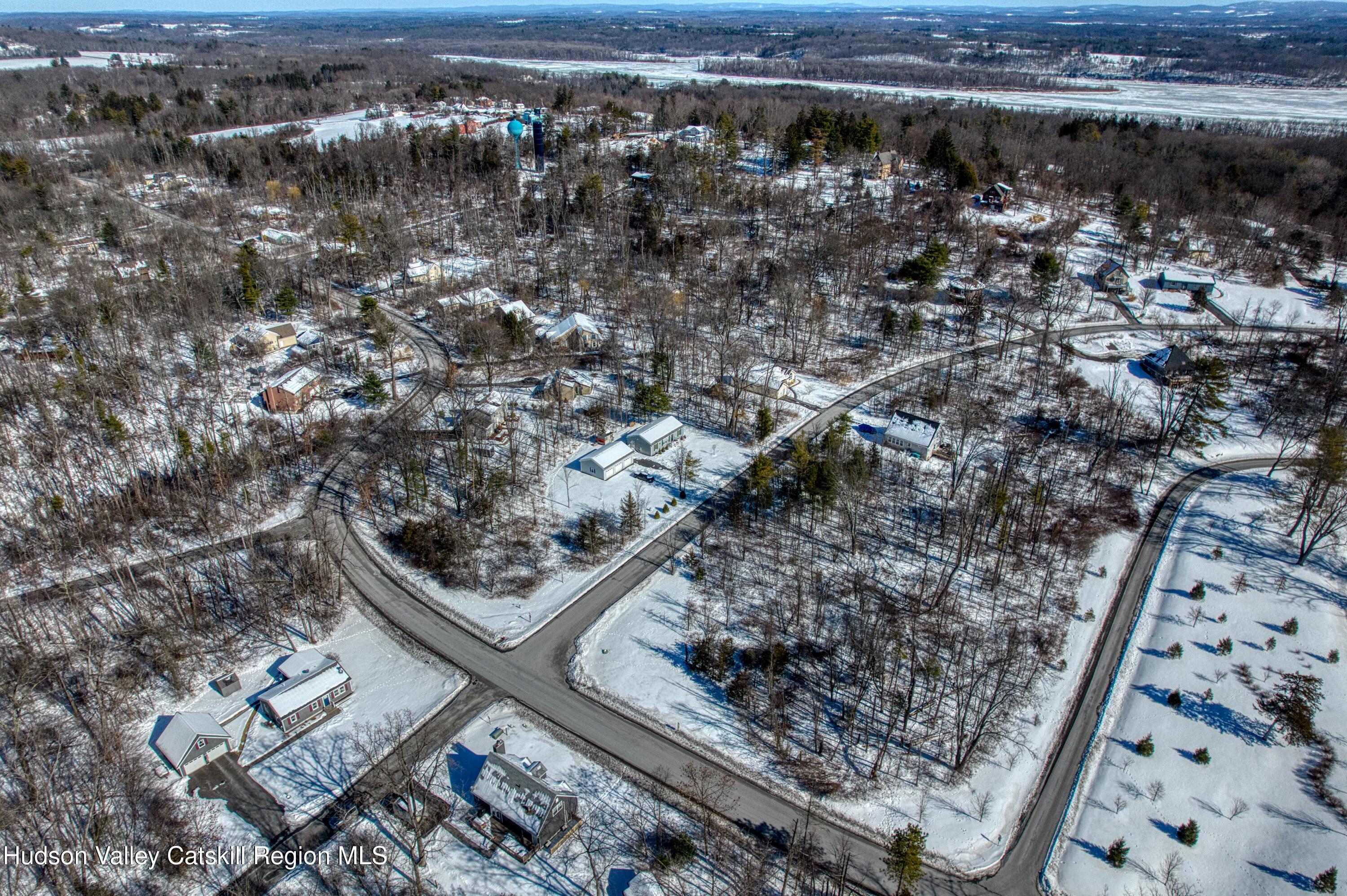327 Tommy Trail