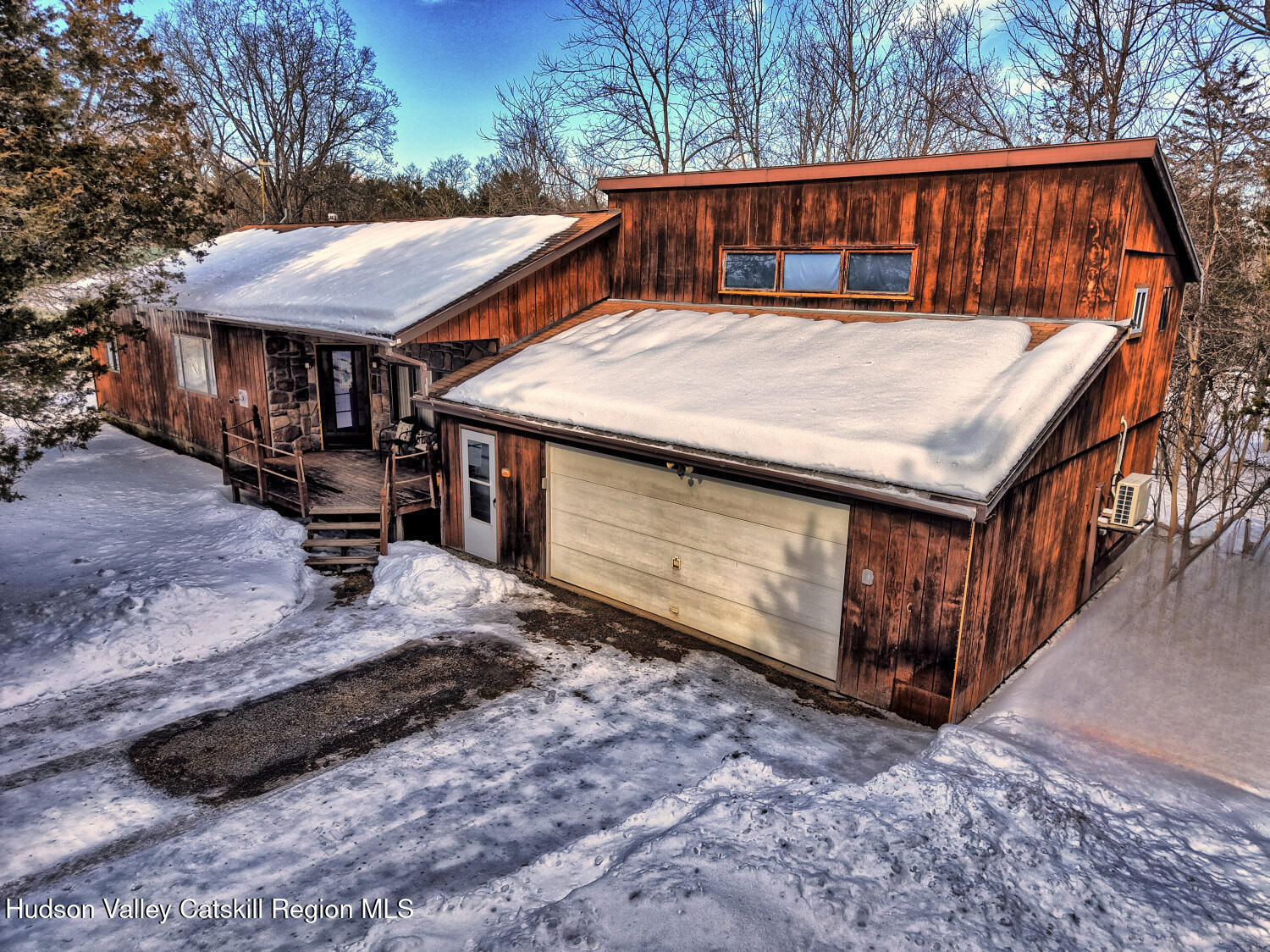 98 S Lincoln Drive