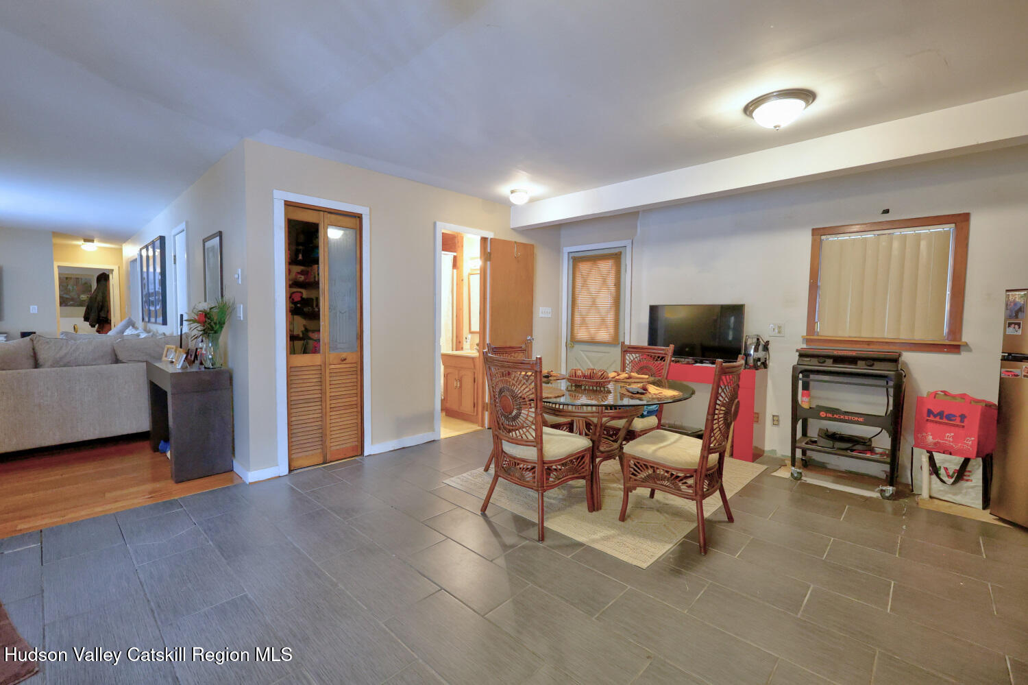 98 S Lincoln Drive