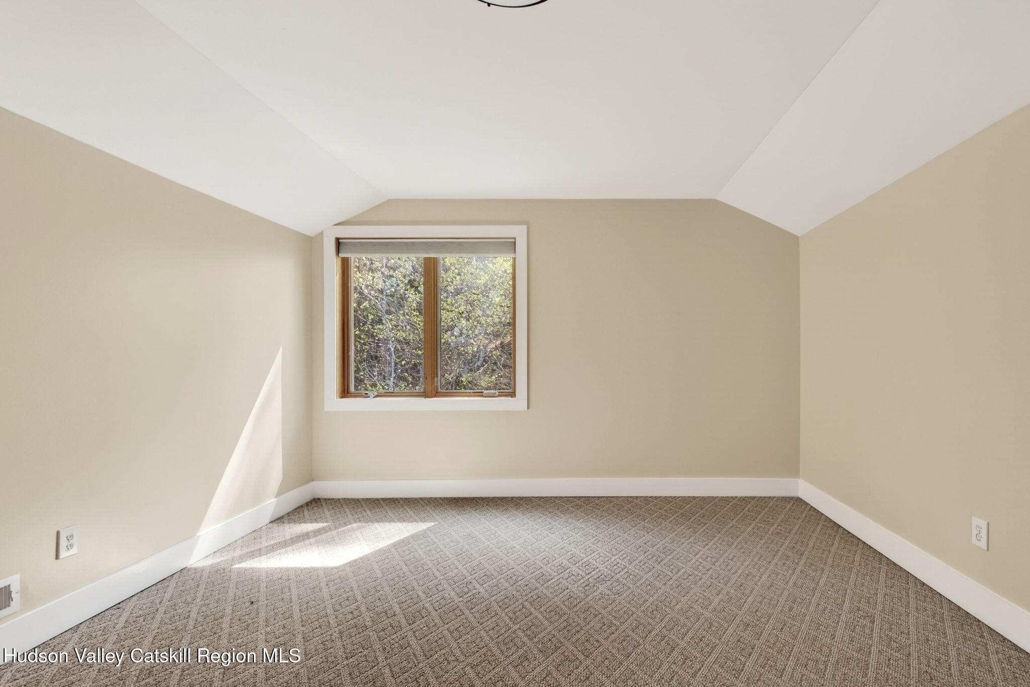 86 Paul Horn Road