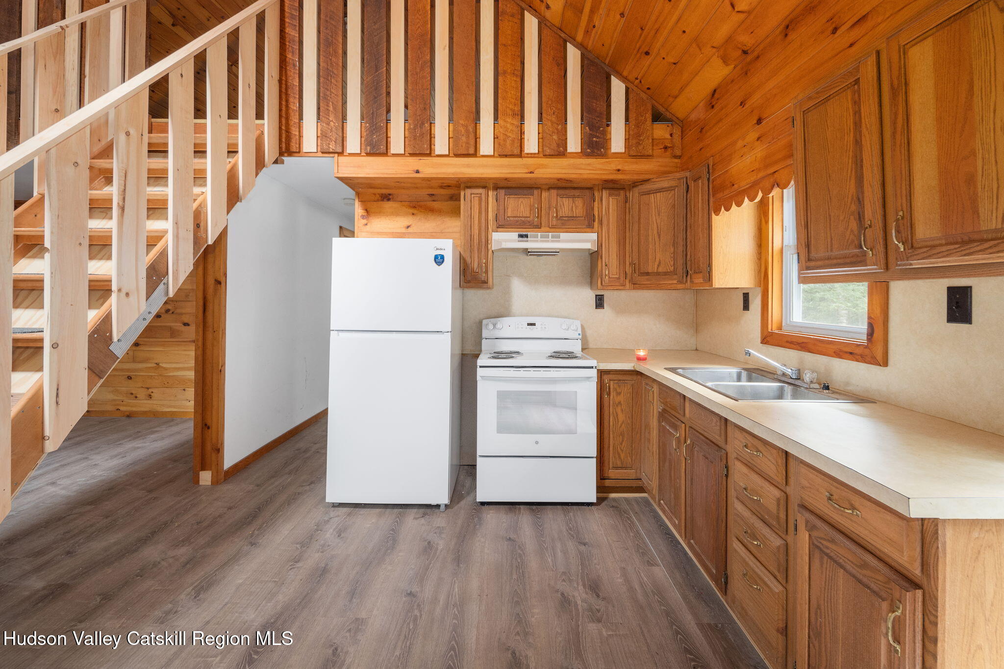 202 Blakesley Road, private