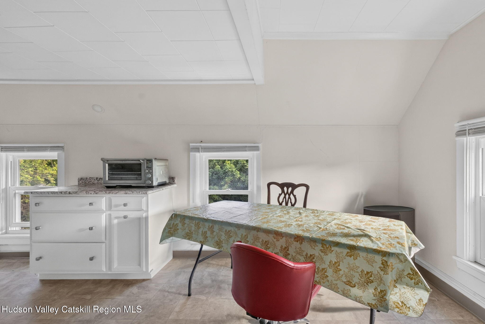 11 Pulver Avenue