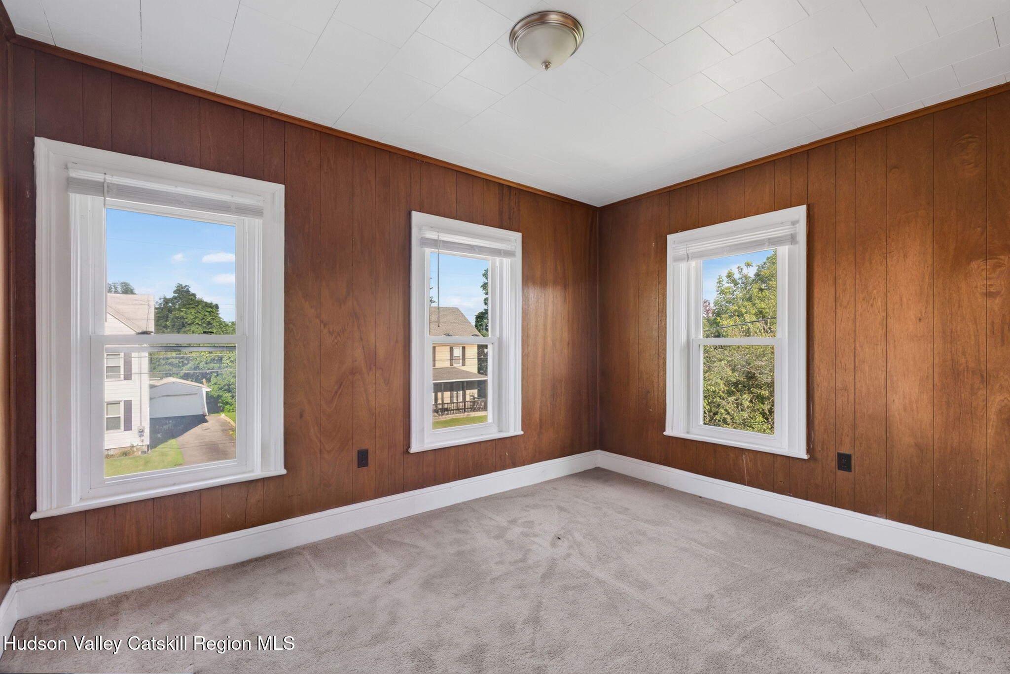 11 Pulver Avenue