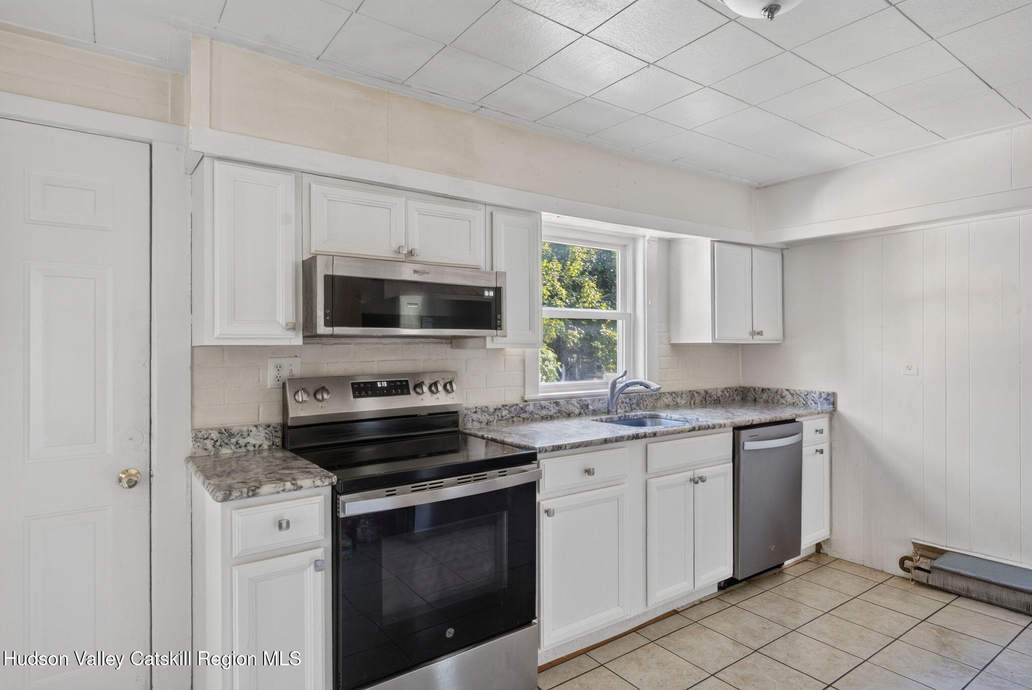 11 Pulver Avenue