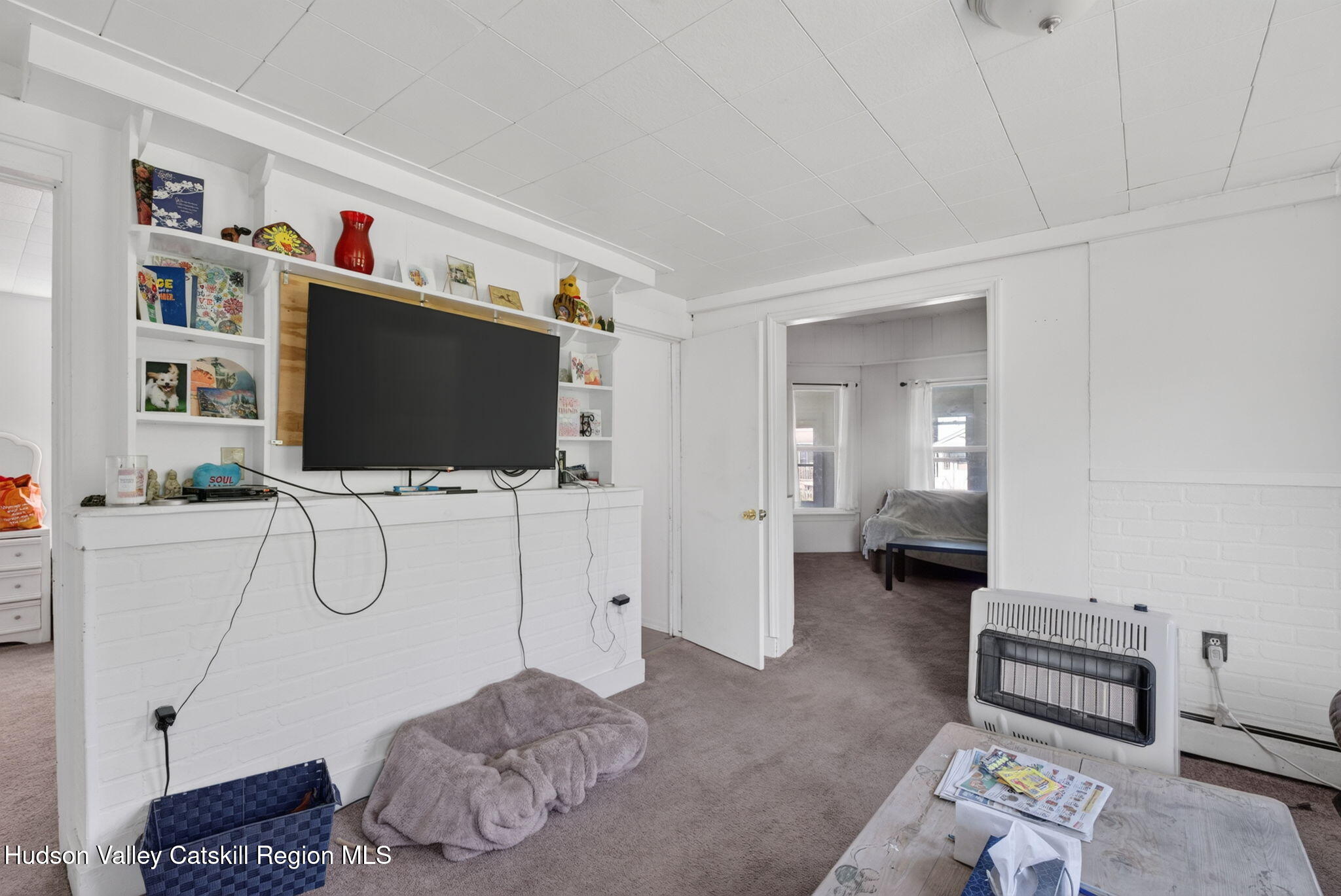 11 Pulver Avenue
