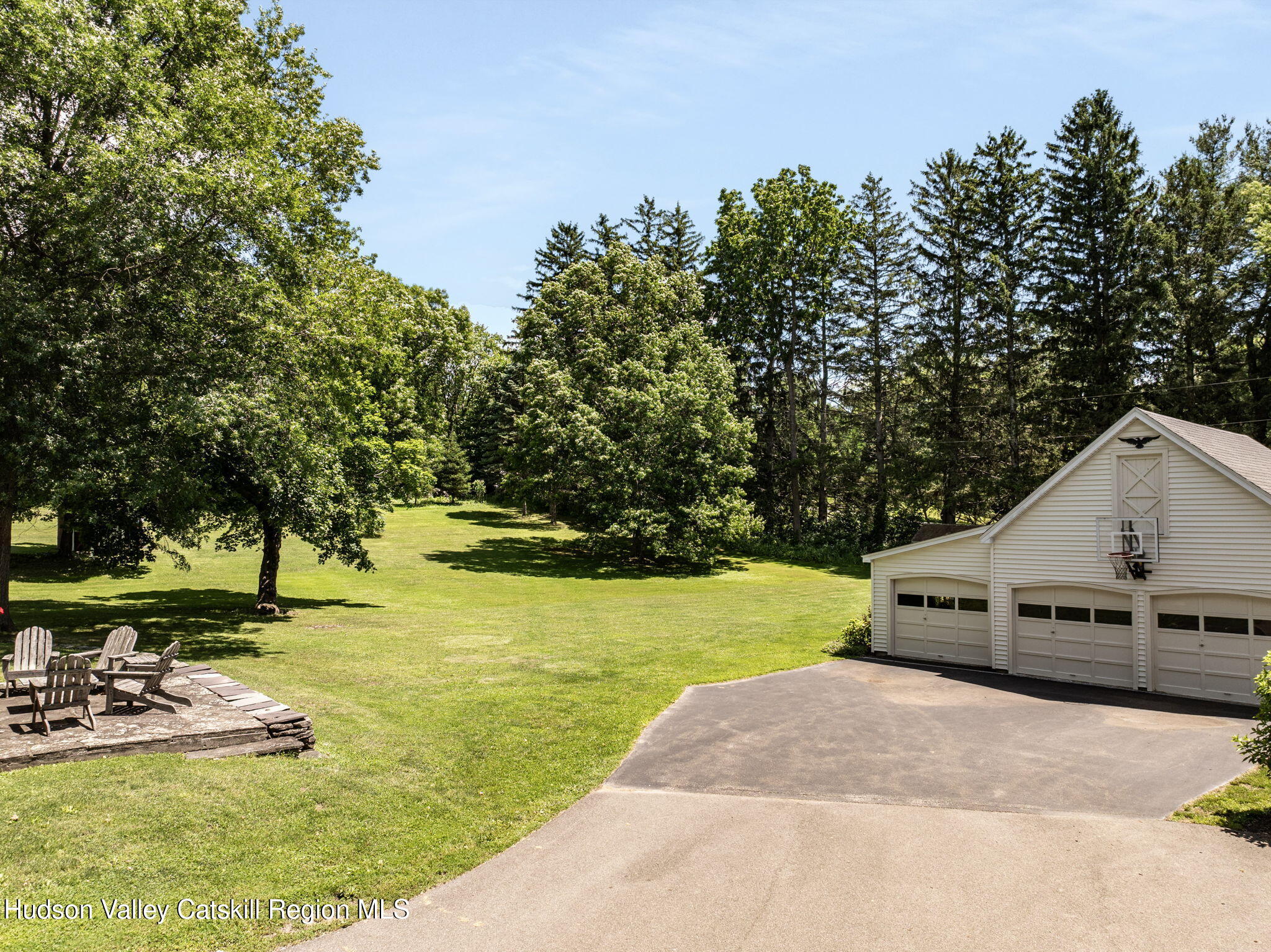 16 Carriage House Road