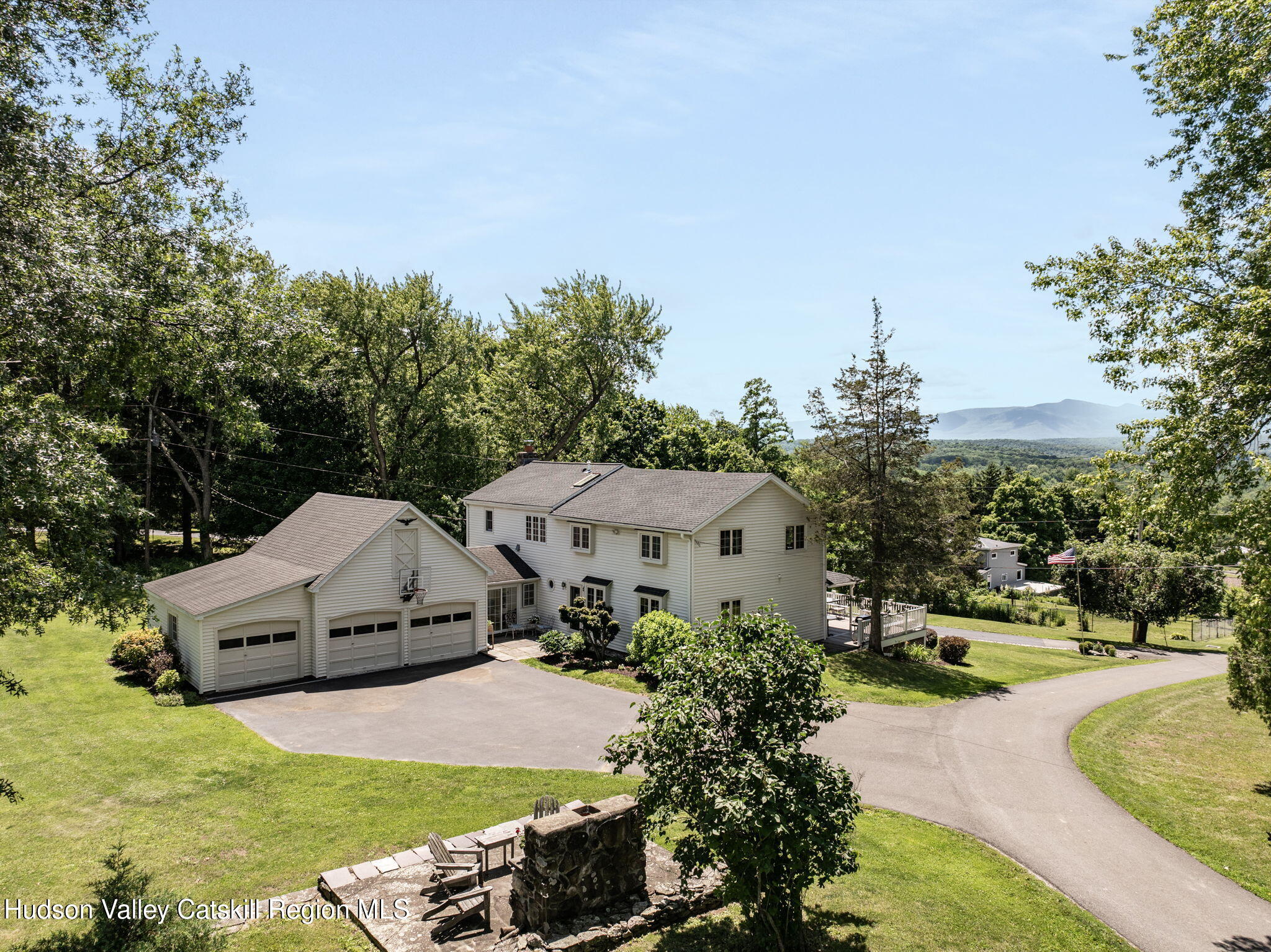 16 Carriage House Road
