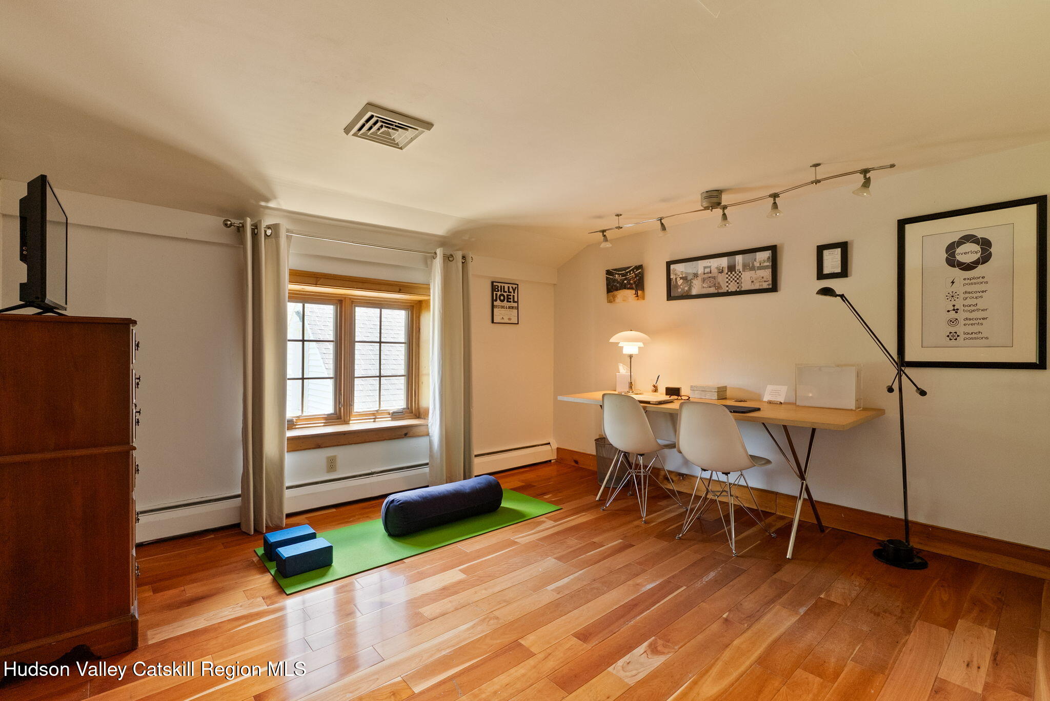 16 Carriage House Road