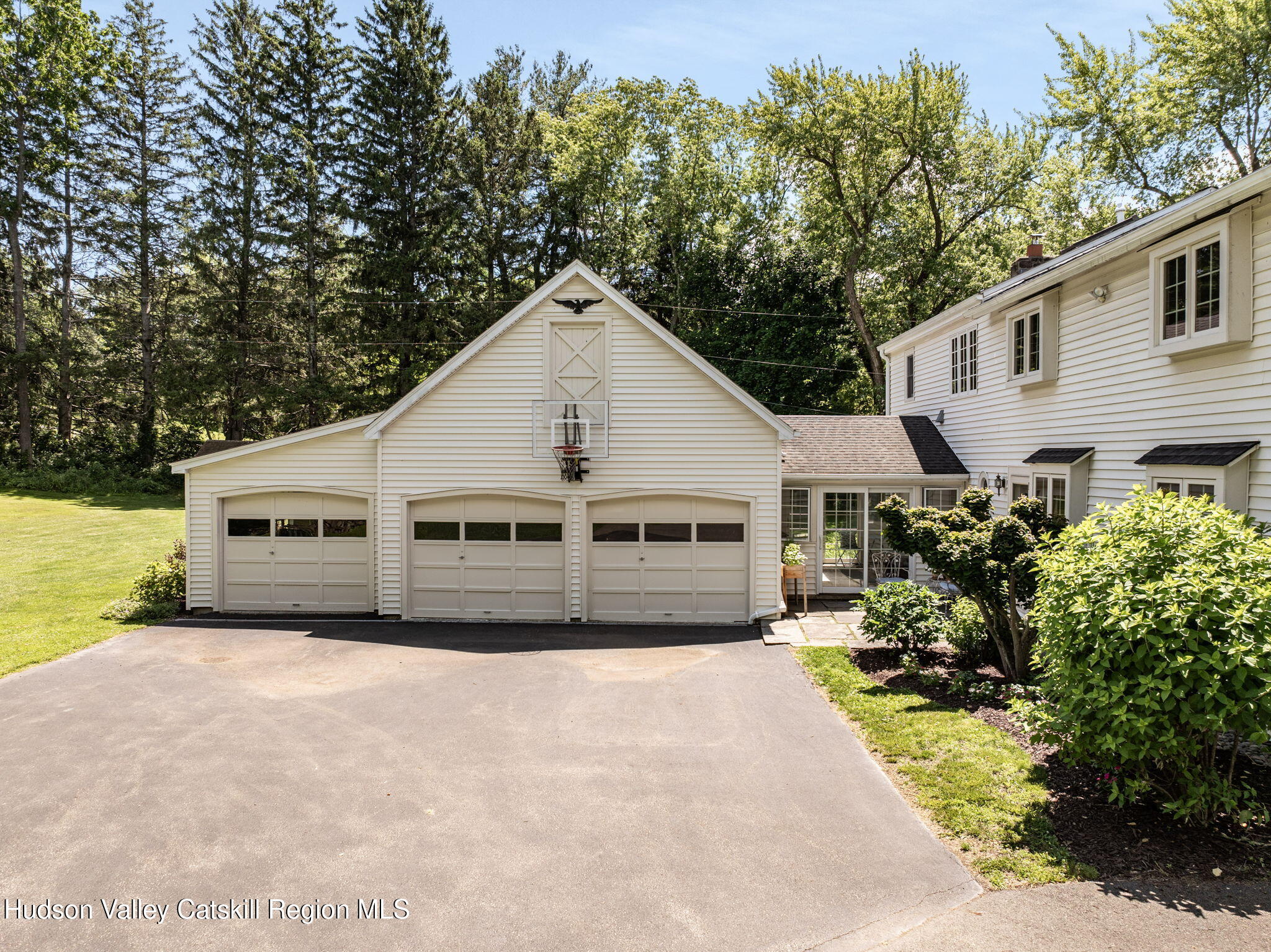 16 Carriage House Road