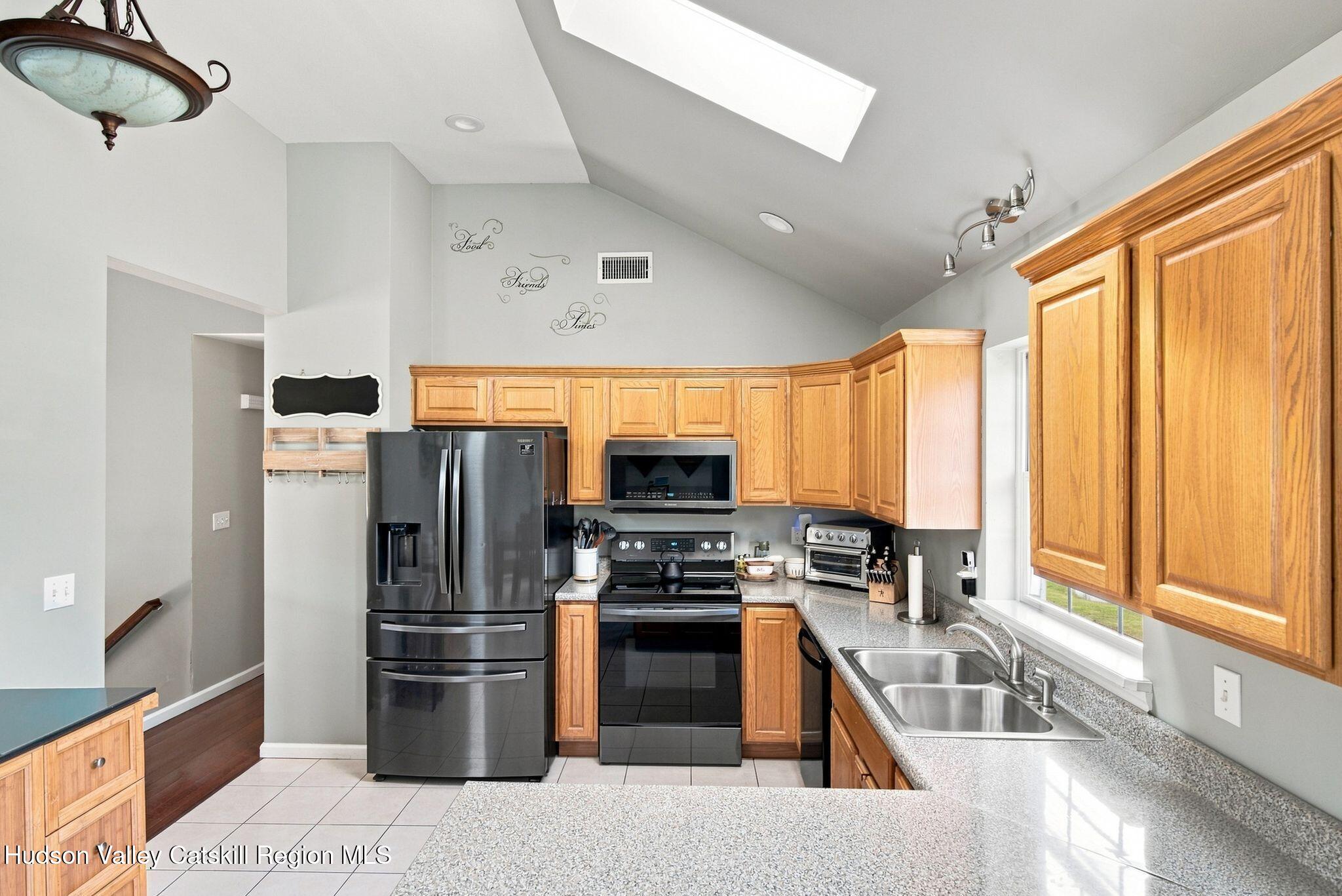 16 Rosio Lane