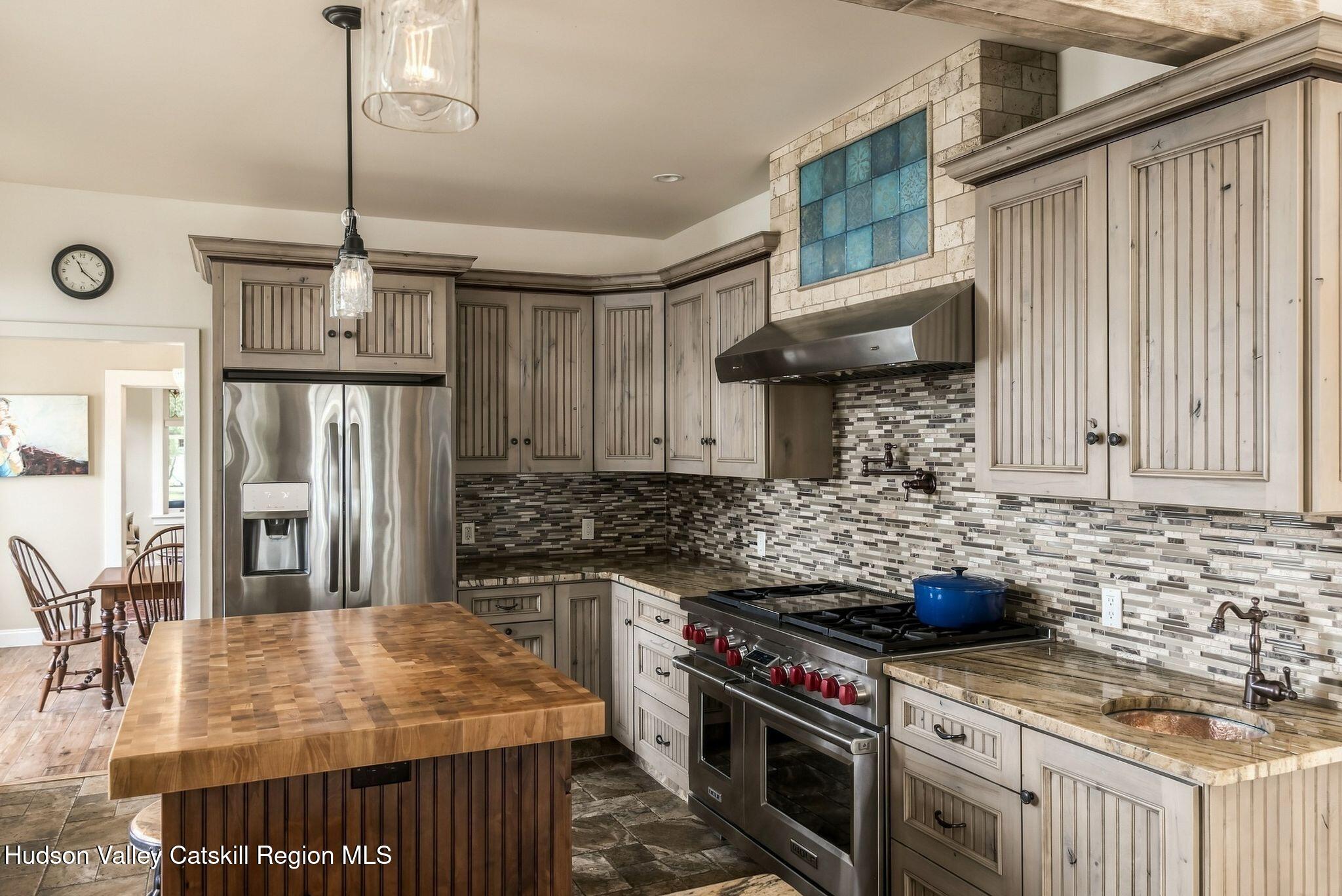 9 N Jefferson Avenue