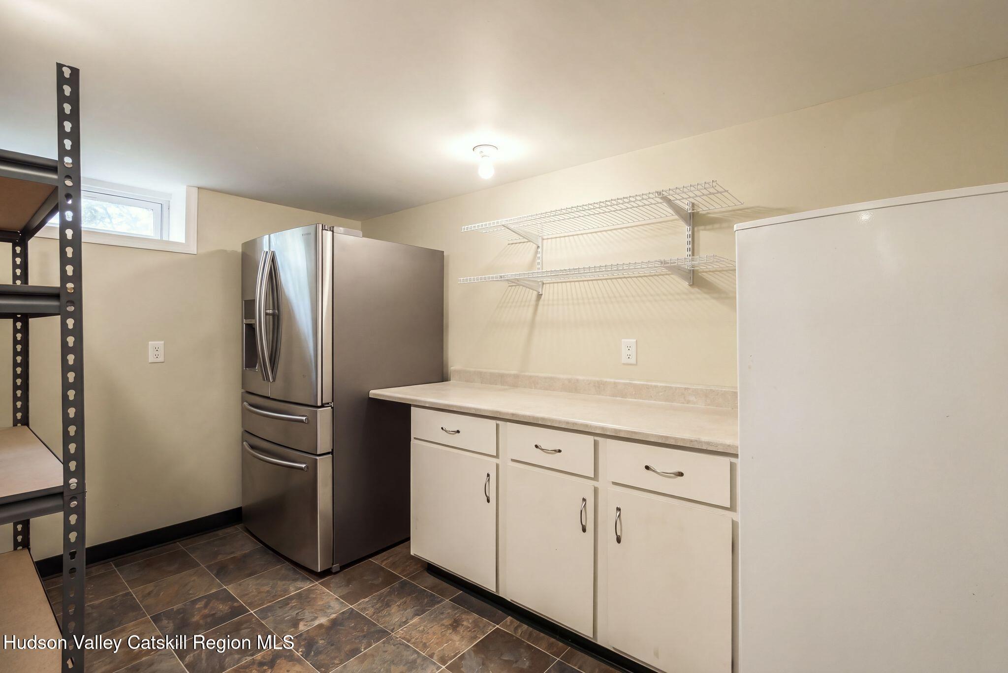 9 N Jefferson Avenue