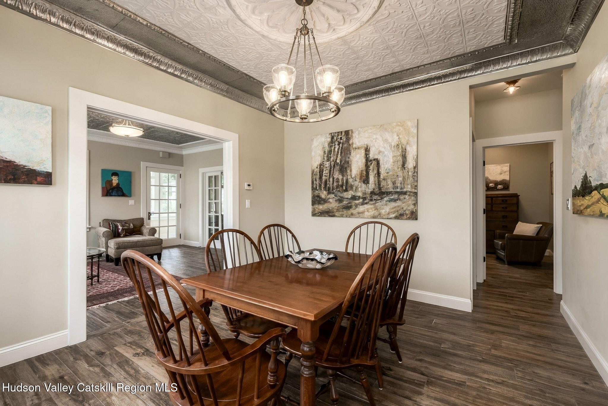 9 N Jefferson Avenue