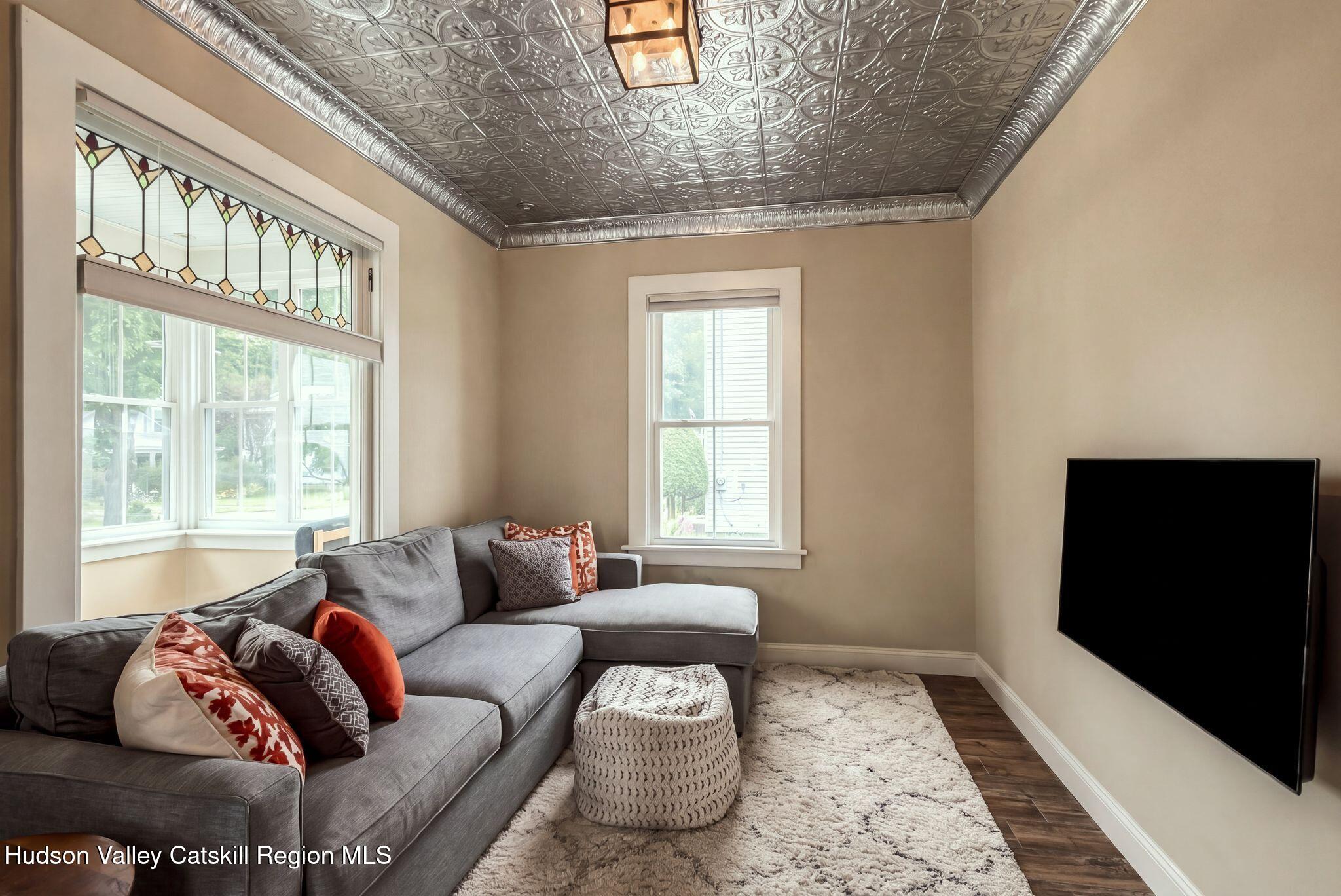 9 N Jefferson Avenue