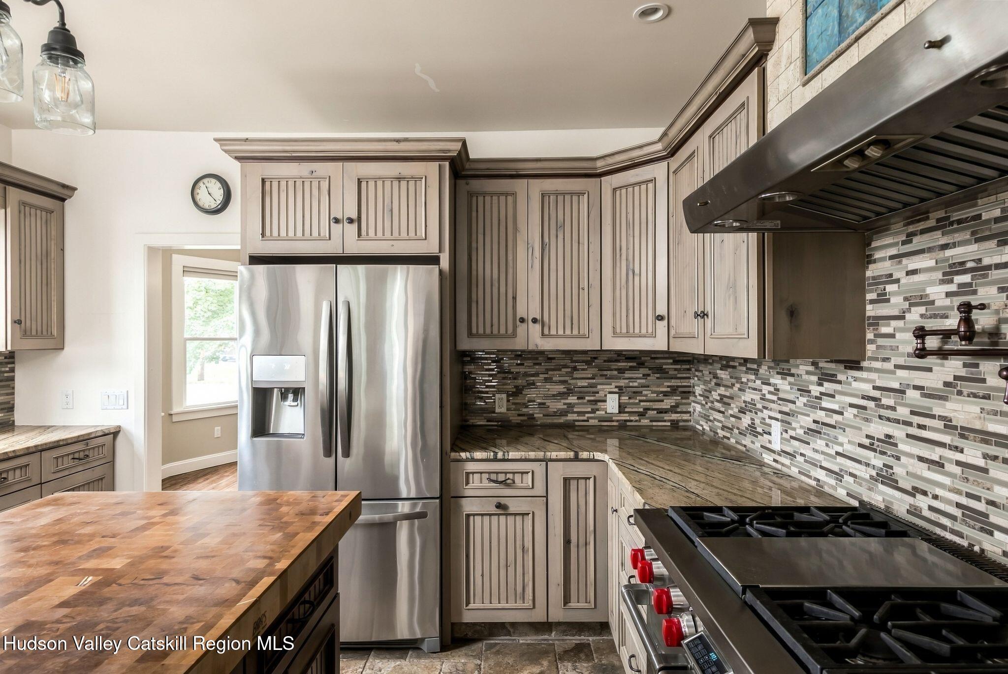 9 N Jefferson Avenue