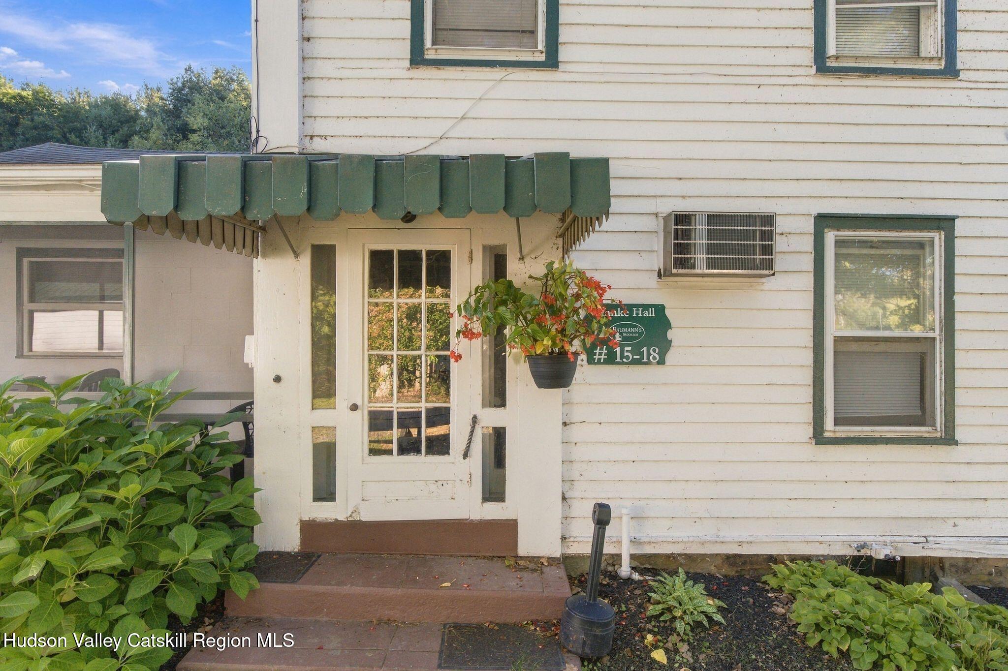 77 Johnny Cake Lane