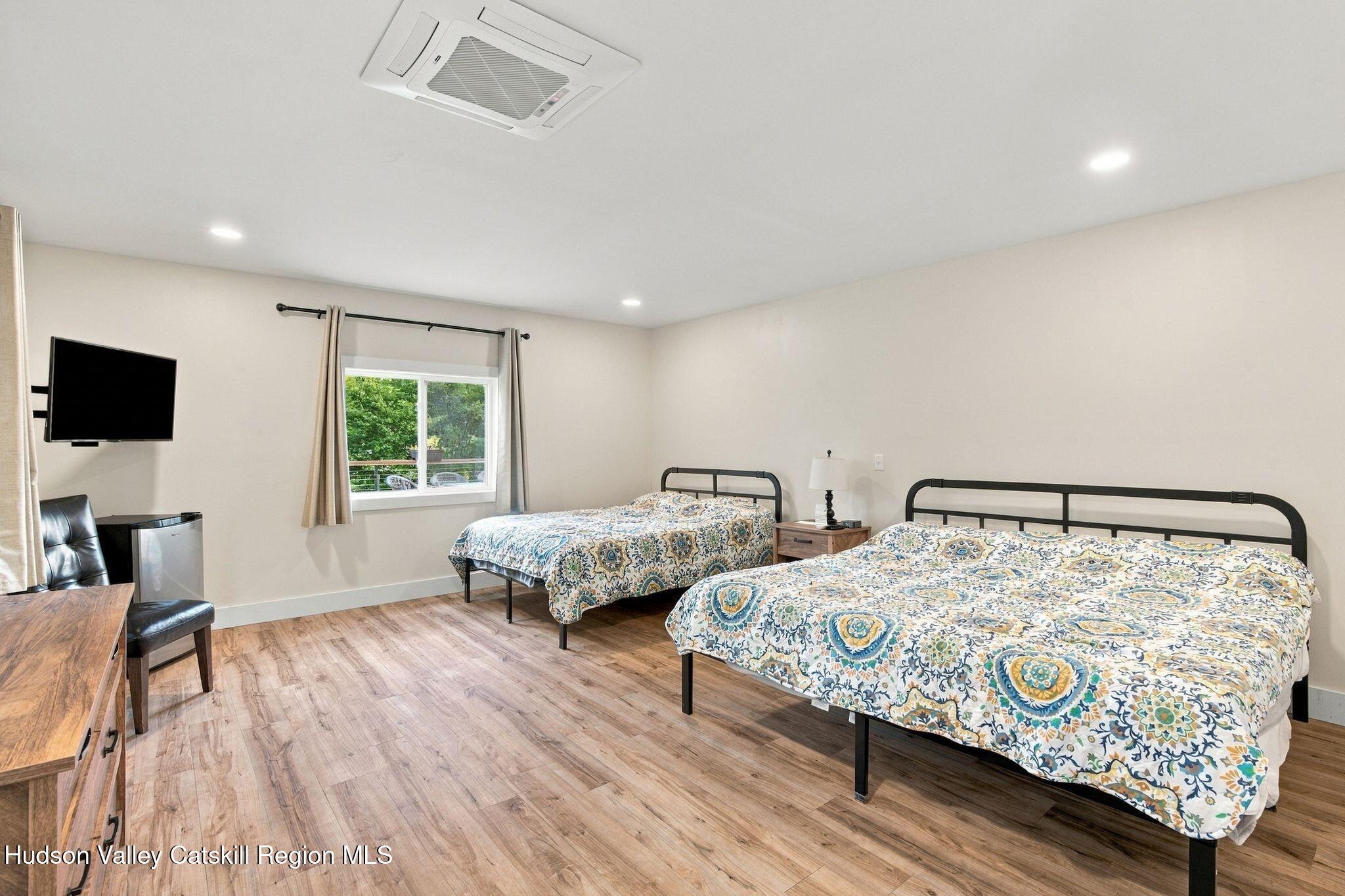 77 Johnny Cake Lane