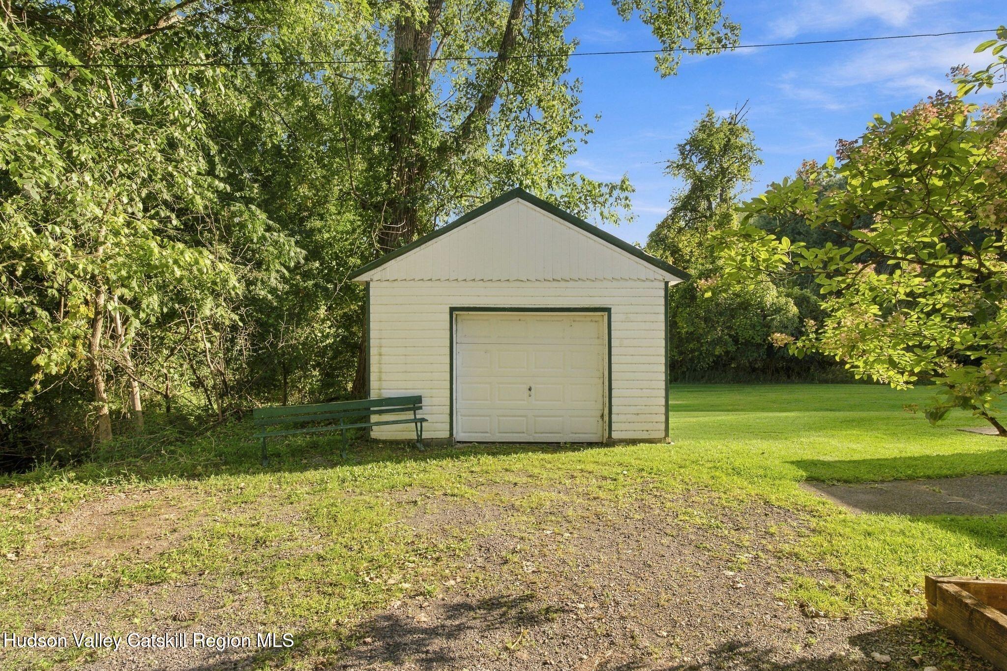 77 Johnny Cake Lane