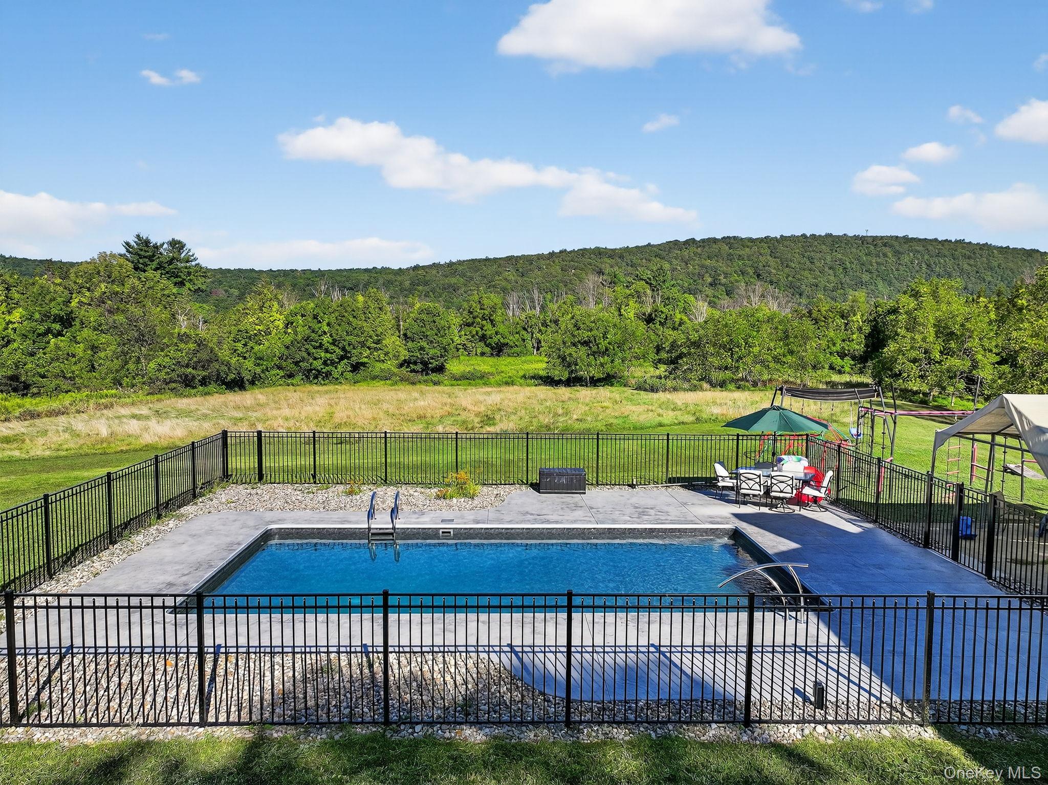 109 Paul Horn Road