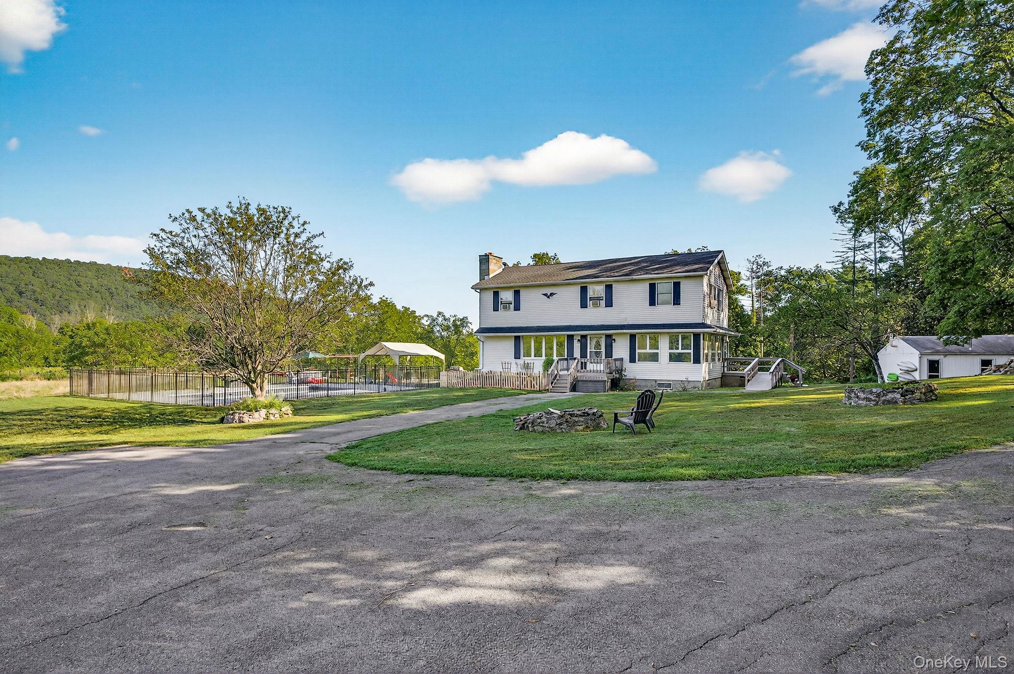 109 Paul Horn Road