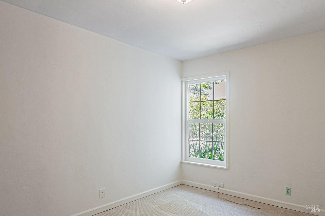 445 Sunset Pkwy