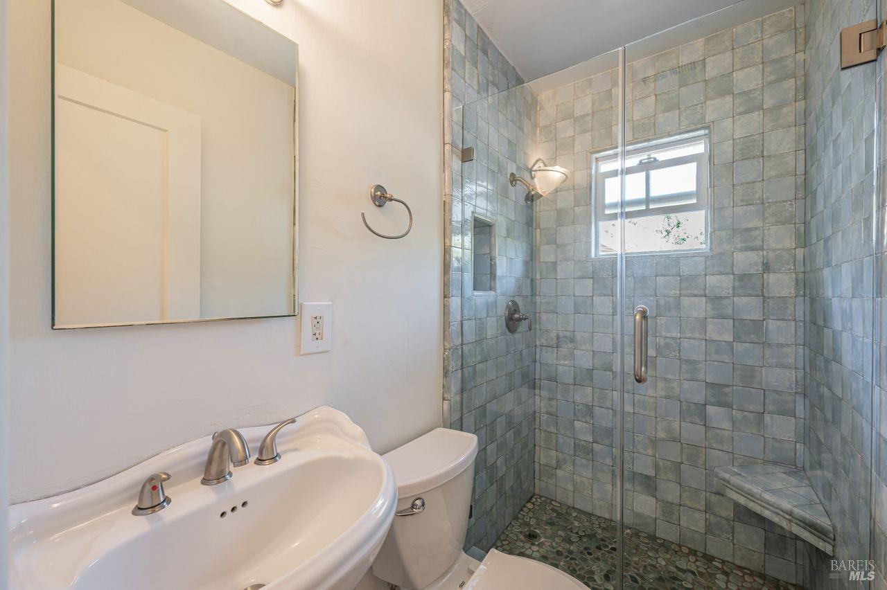 445 Sunset Pkwy