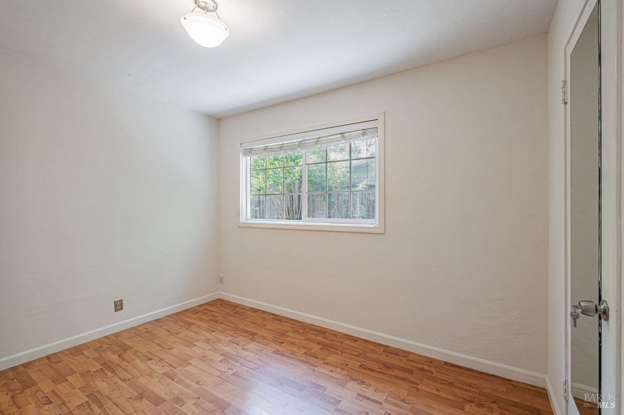 445 Sunset Pkwy