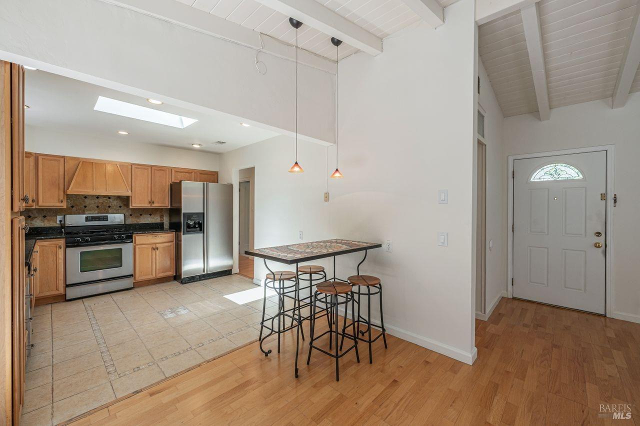 445 Sunset Pkwy