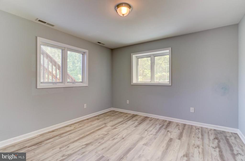 115 Haywood Rd