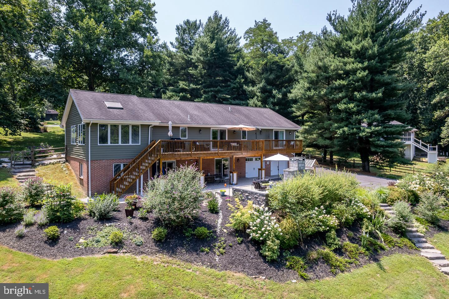 115 Haywood Rd