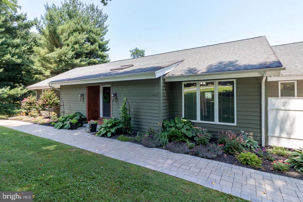 115 Haywood Rd