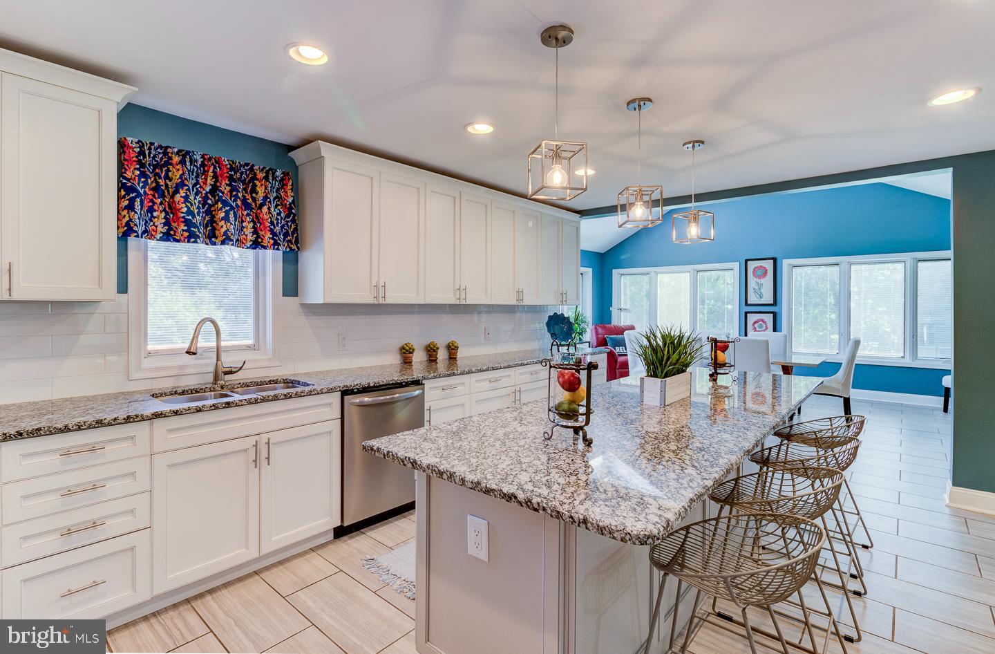 115 Haywood Rd