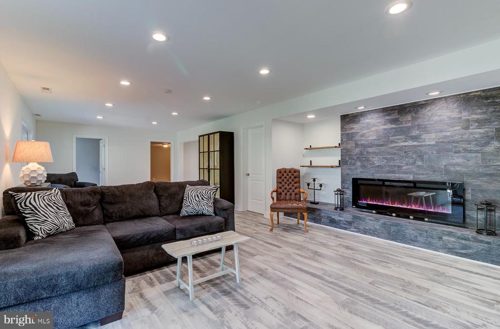 115 Haywood Rd