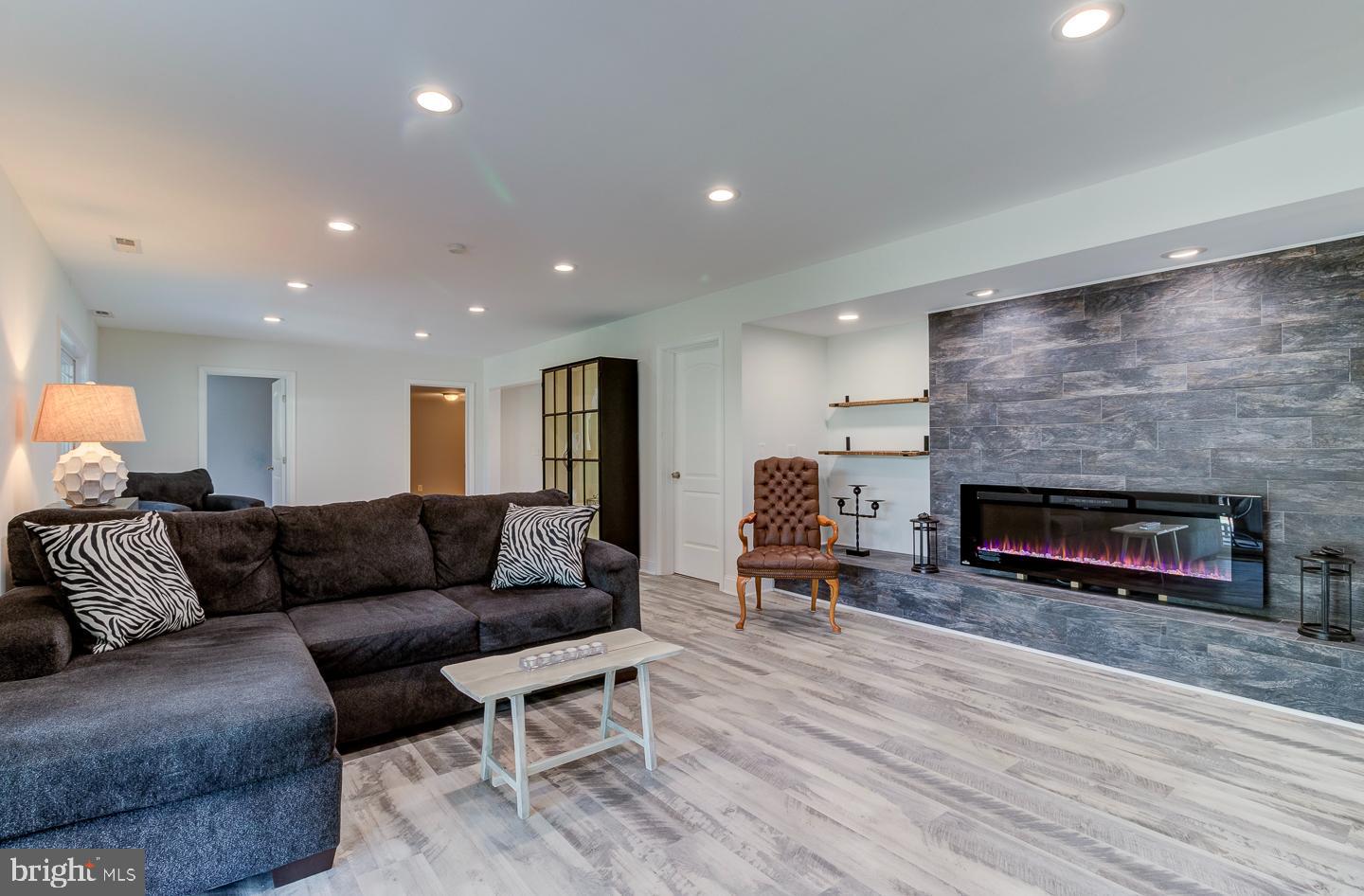 115 Haywood Rd
