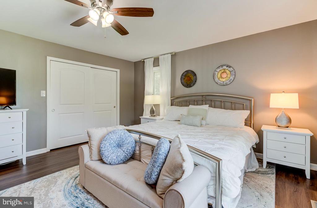 115 Haywood Rd