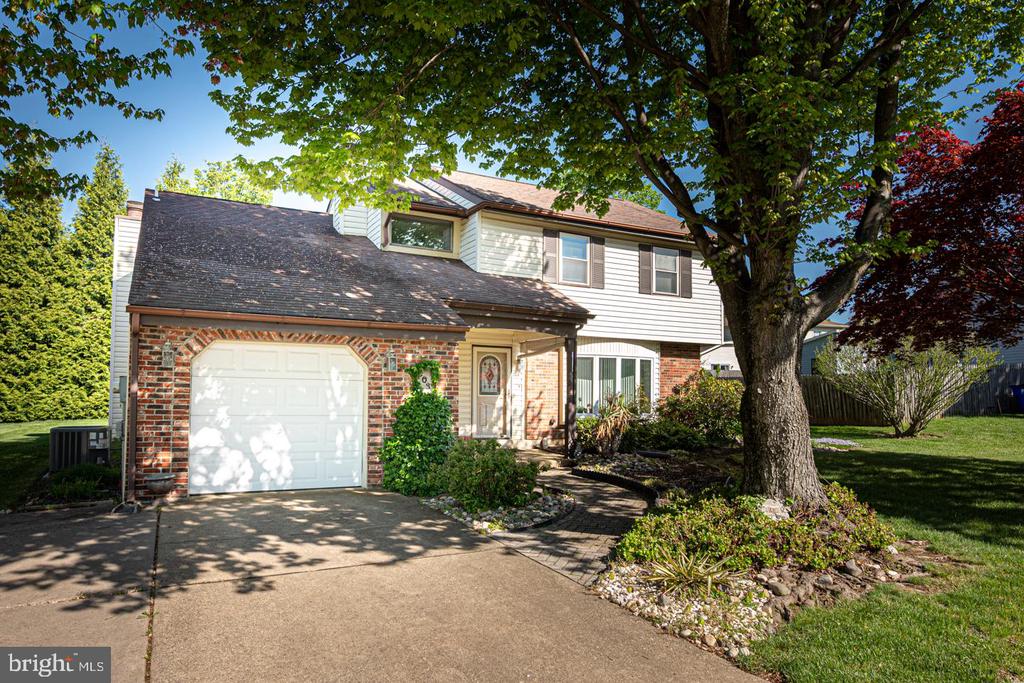 203 HAZEL RIDGE DRIVE