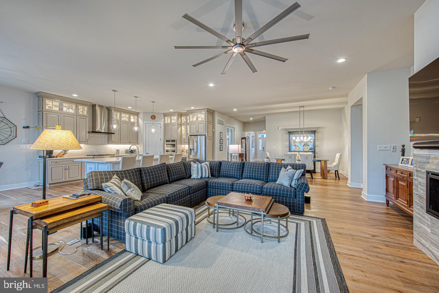 540 Gauge St
