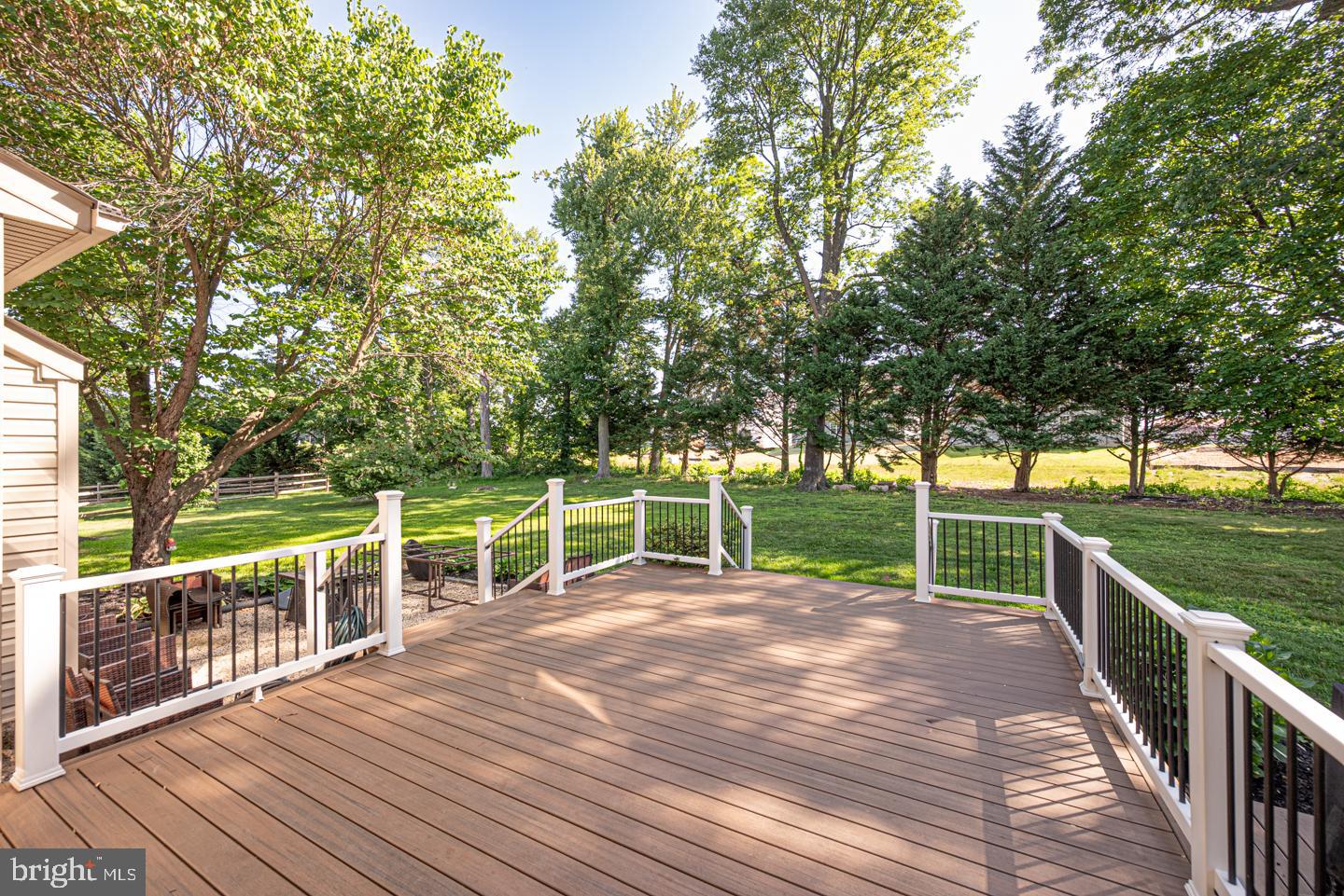 732 Slate Hill Dr