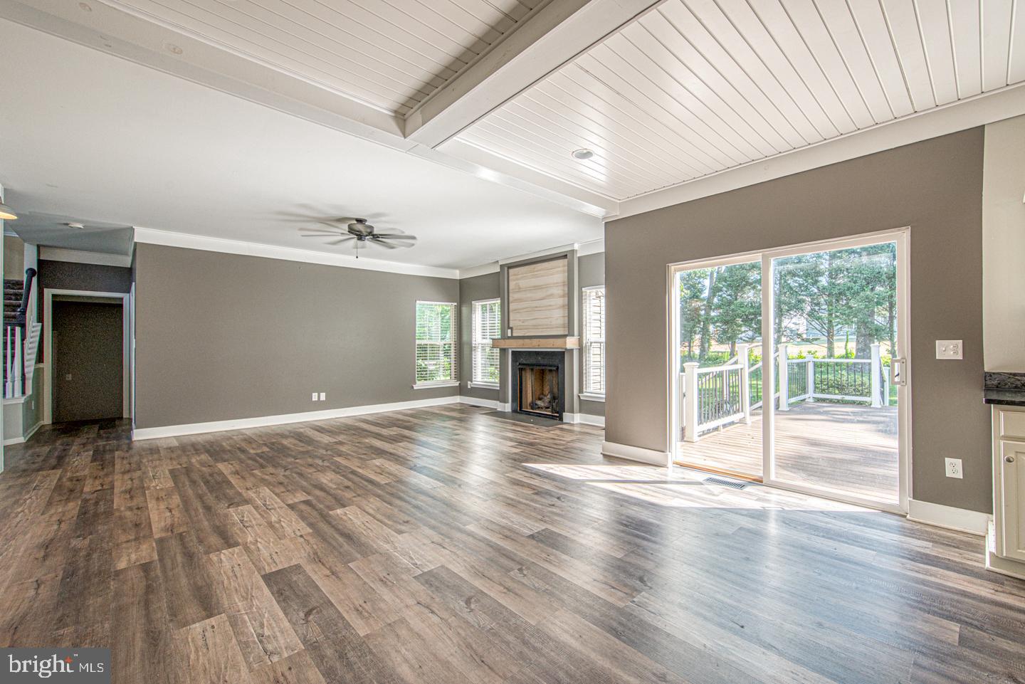 732 Slate Hill Dr
