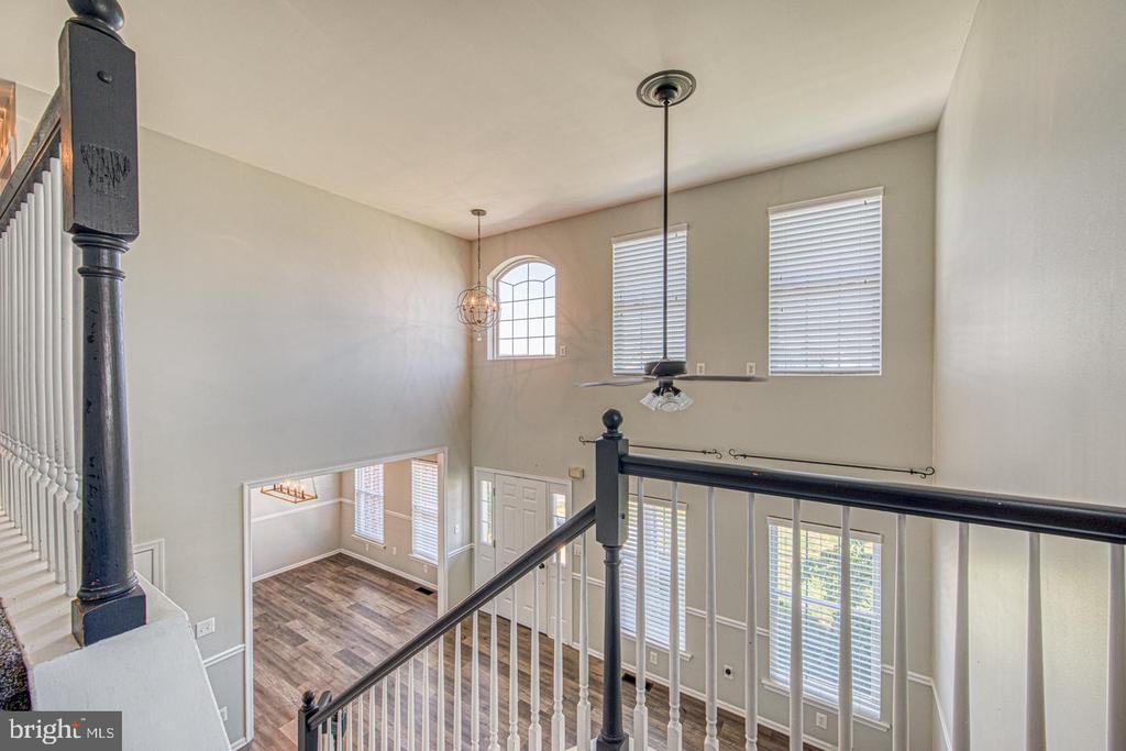 732 Slate Hill Dr