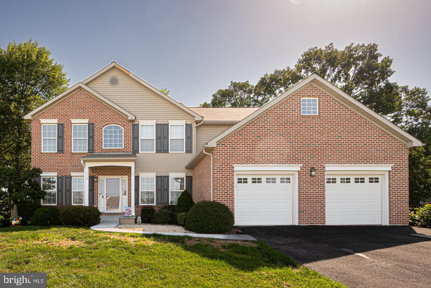 732 Slate Hill Dr