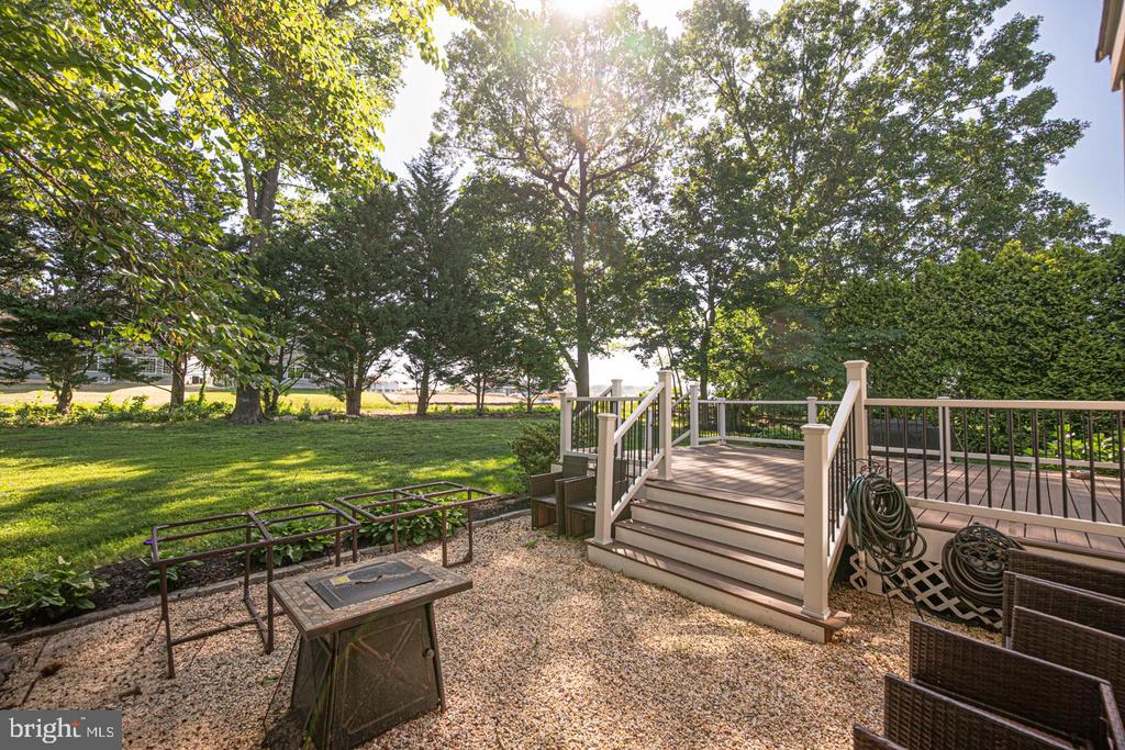 732 Slate Hill Dr