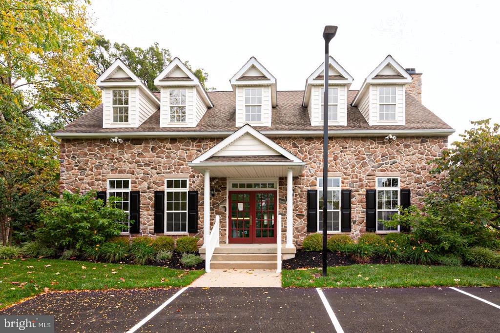 231 ROSE VIEW DRIVE
