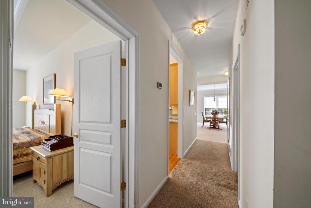 206 JOYCE CIRCLE