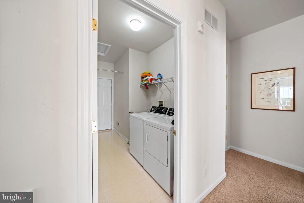 206 JOYCE CIRCLE