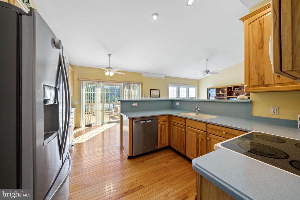 206 JOYCE CIRCLE